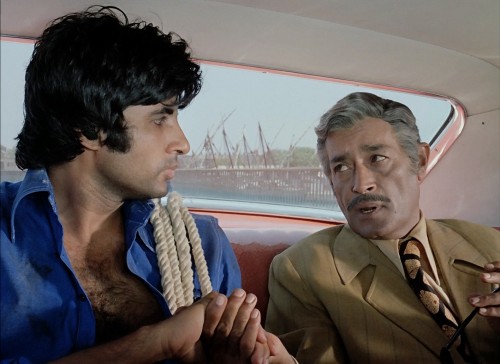 Deewaar-1975.1080p.BluRay.Rip.x264.DTS.5.1.ESub-DUS-IcTv.mkv_snapshot_00.57.22.792.jpg