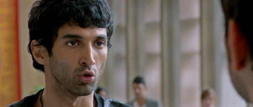 Aashiqui-2-2014-1080p-BlurayRip-x264-DTS-HDMA-5.1-DusIctv.mkv_20210518_214510.319.png