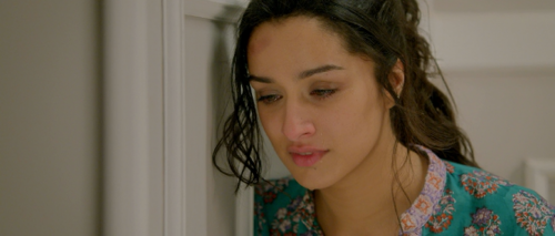 Aashiqui-2-2014-1080p-BlurayRip-x264-DTS-HDMA-5.1-DusIctv.mkv_20210518_214547.096.png