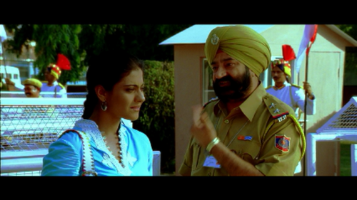 Fanaa-2006-1080p-BluRay-Remux-AVC-DTS-HDMA-5.1-DusIctv.mkv_20210518_221945.687.png