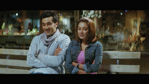 Bachna-Ae-Haseeno-2008-1080p-Bluray-Remux-AVC-DTSHD-MA-5.1-DusIctv.mkv_20210526_105656.208.png