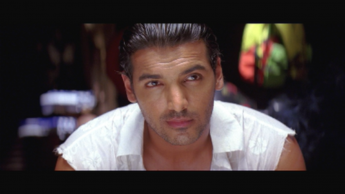 Dhoom-2004-1080p-Bluray-Remux-AVC-DTSHD-MA-5.1-DusIctv.mkv_20210529_202202.531.png