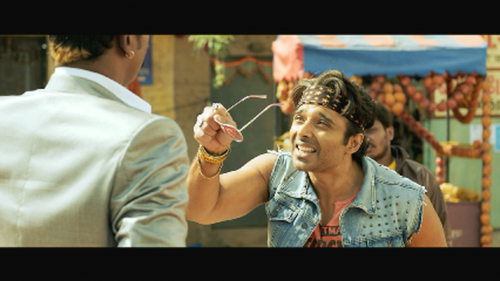 Dhoom-3-2013-1080p-Bluray-Remux-AVC-TrueHD-5.1-DusIctv.mkv_20210529_202609.563.png