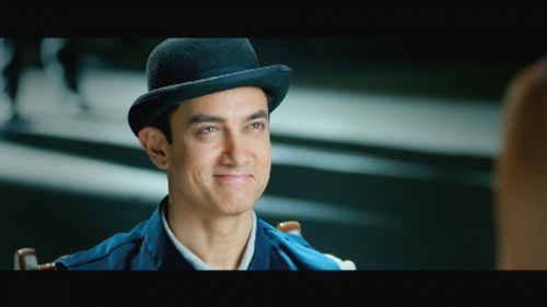 Dhoom-3-2013-1080p-Bluray-Remux-AVC-TrueHD-5.1-DusIctv.mkv_20210529_202840.530.png