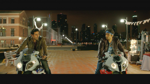 Dhoom-3-2013-1080p-Bluray-Remux-AVC-TrueHD-5.1-DusIctv.mkv_20210529_203043.814.png