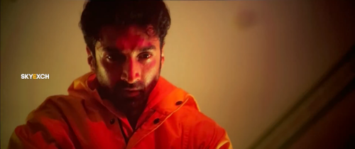 Gumraah-2023.1080p.PDVDRip.x264.AAC.2.0.DUS-IcTv.mkv_snapshot_00.05.04.250.png