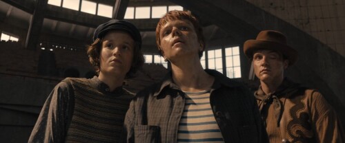 The-Hunger-Games-The-Ballad-of-Songbirds-and-Snakes-2023-Telugu-Dubbed-Movie-Screen-Shot-3.jpg