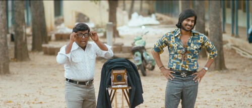 Mundasupatti2014-1080p-BluRay-x264-DTS-5.1-Kysrze.mkv_snapshot_00.17.42.082.jpg