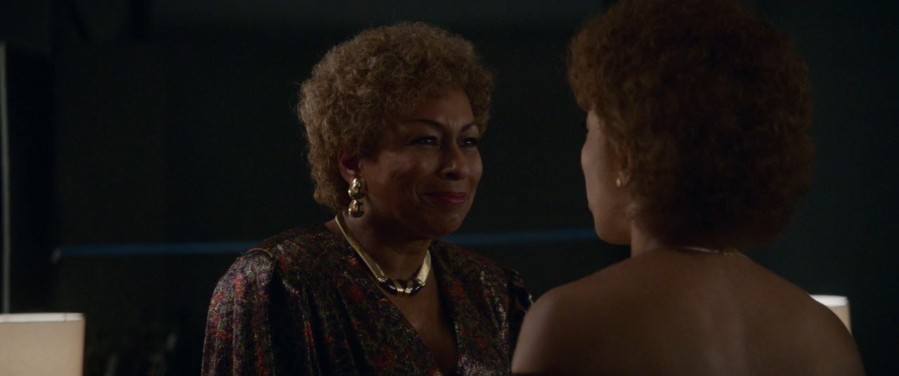 Whitney Houston I Wanna Dance with Somebody (2022) Telugu Dubbed Movie Screen Shot 2