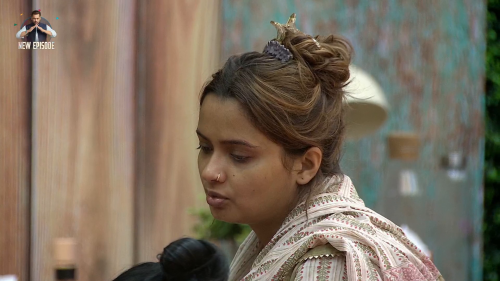 Bigg-Boss.2025.S19E51.Day.50.1080p.WEB-DL.H.264.AAC.2.0-JA.mkv_screenshot_01.png