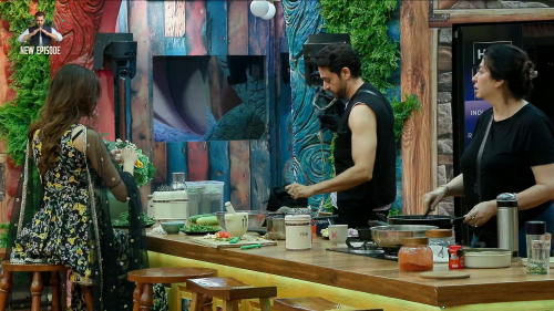 Bigg-Boss.2025.S19E83.Day.82.1080p.WEB-DL.H.264.AAC.2.0-JA.mkv_screenshot_03.png