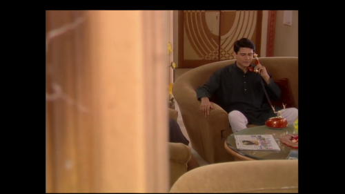 Kasautii-Zindagi-Kay---2001---S04E28---Anurag-supports-Prerna.mkv_screenshot_02.png