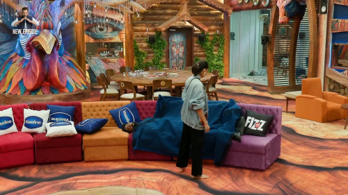 Bigg-Boss.2025.S19E96.Day.95.1080p.WEB-DL.H.264.AAC.2.0-JA.mkv_screenshot_01.png
