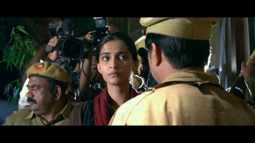 Raanjhanaa-AKA-Ambikapathy-2013-UNCUT-1080P-AMZN-WEB-DL-H265-DDP2.0-HINTAM-ESUB-SHB931.mkv_20260128_160821.223.jpg